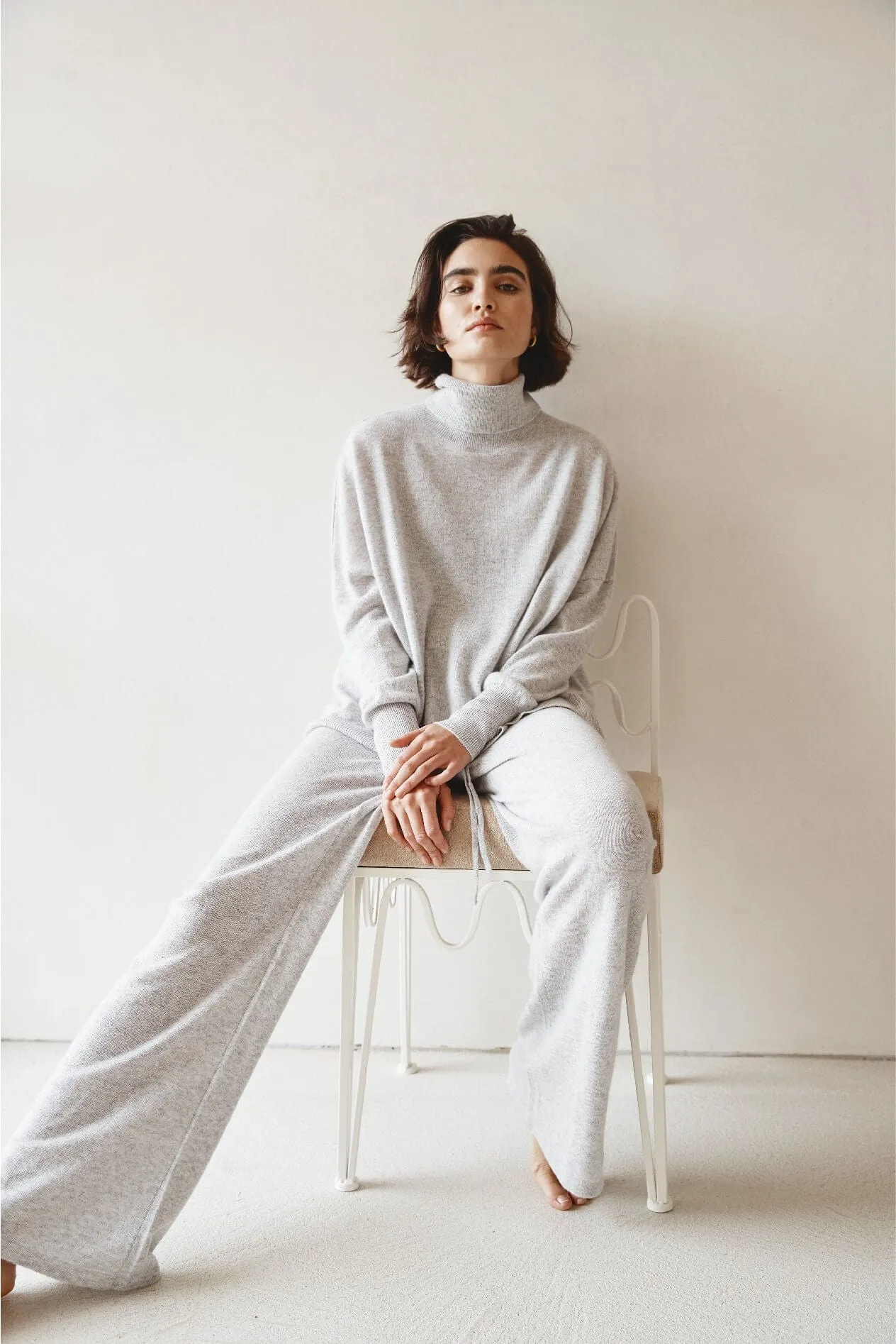 A Polo Bay Cashmere Sweater in Fly Ash