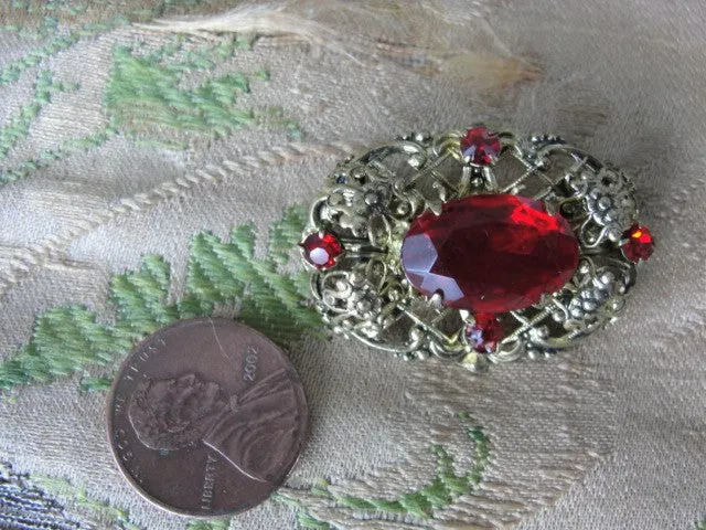 LOVELY Vintage Czech Glass and Filigree Brooch Ruby Red Faceted Stone Gold Tone Filigree Pin Day or Evening Brooch Collectible Vintage Pins